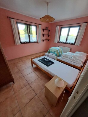 3 間睡房、熨斗/熨衫板、免費 Wi-Fi、方便輪椅出入