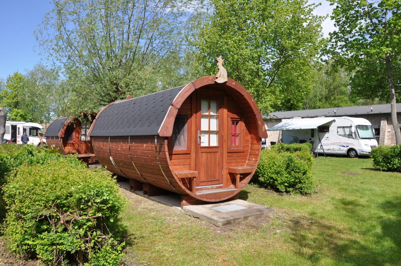 Stay overnight close to nature - the camping barrel