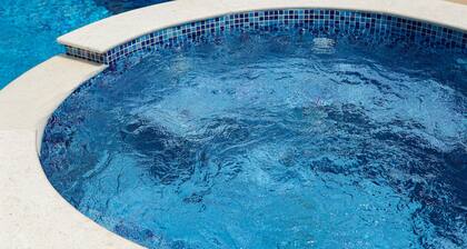 Exclusively furnished apartment upstairs waiting for you.