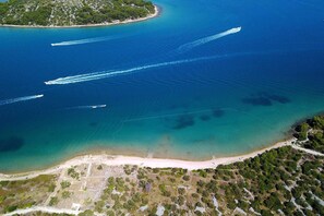 On the beach - Studio apartment for 2 with balcony directly on the beach, Ap.A4 (Betina)