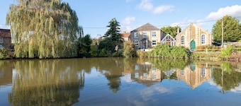 Premier Holiday Cottage (converted chapel) in Wereham Norfolk, sleeps 10