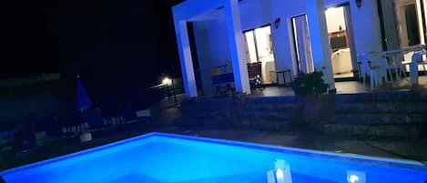 Piscine extérieure