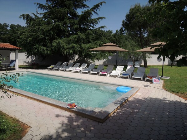Piscine extérieure