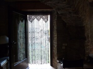 Interior - Timeless stone villa with private pool and garden in Peratallada - near the sea. (Begur)