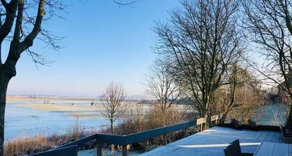 Vacation apartment in the Rosenhaus am See