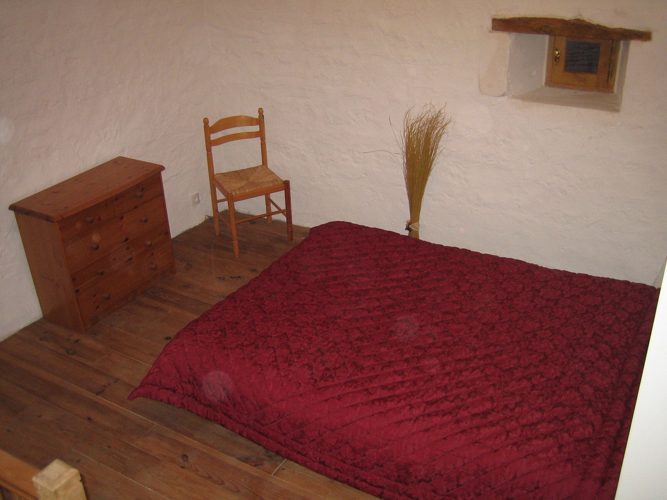Rural cottage near Saintes