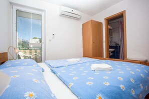 2 chambres, fer et planche Ă repasser, Wi-Fi, literie fournie