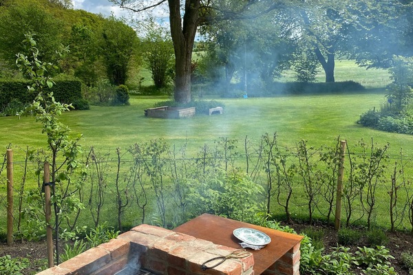 Aussenkamin / Feuerstelle / Grill am Haus