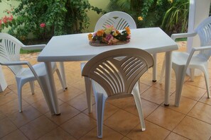Outdoor dining - House / Villa - Pointe aux Piments for rent - half-board (Pointe aux Piments)