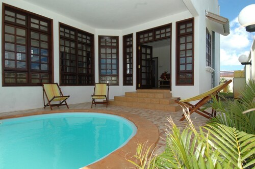 House / Villa - Pointe aux Piments for rent - half-board