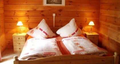 Holiday home near Koblenz, family friendly, dogs, car park