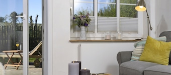 An oasis of well-being under thatch in idyllic and quiet Morsum