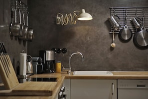 Refrigerador, horno, parrilla de estufa y lavavajillas 