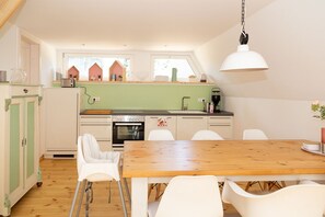 Fridge, oven, stovetop, dishwasher - Modern fin cabin by the lake - lovingly furnished (Lohmen)