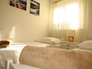 2 bedrooms, iron/ironing board, WiFi, bed sheets - Unique 50 sqm apartment with direct sea view (Trogir)