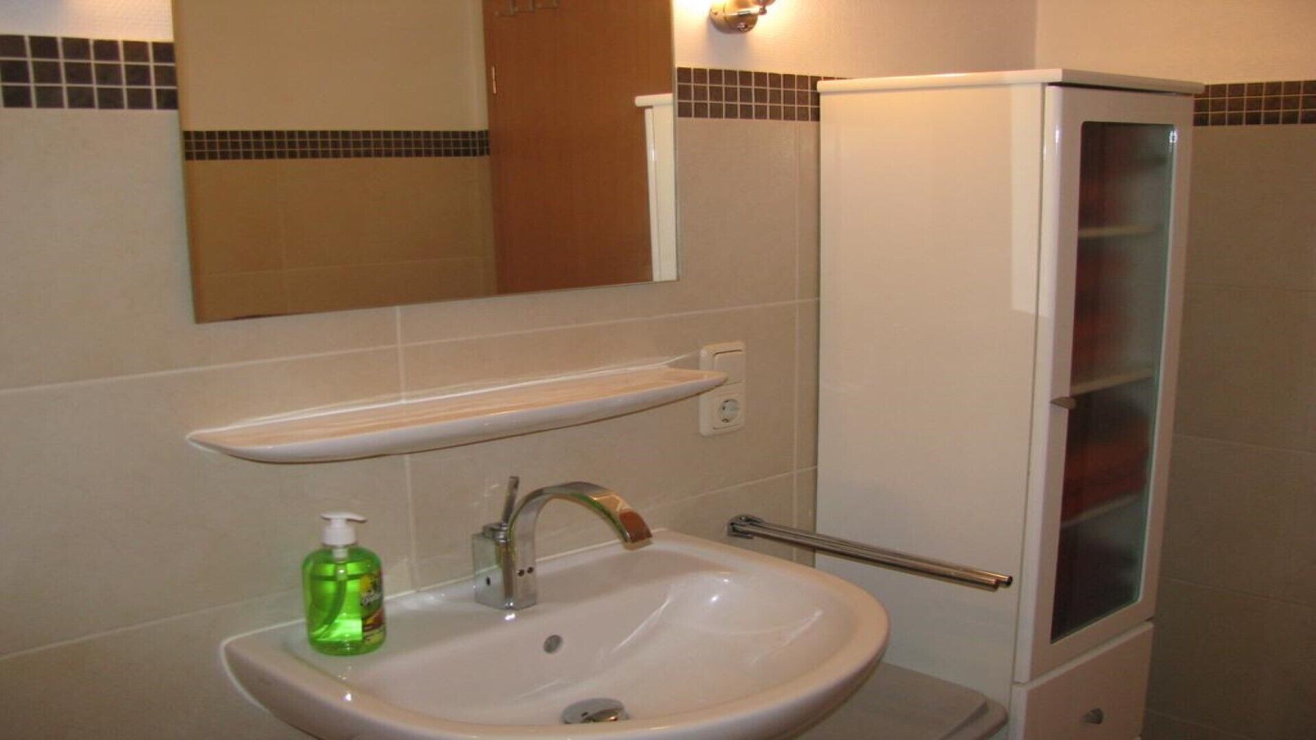 Apartment Schlosspark EG in a great location