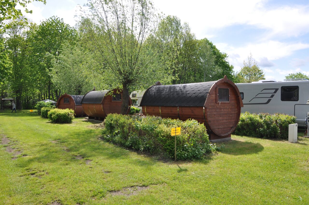 Stay overnight close to nature - the camping barrel