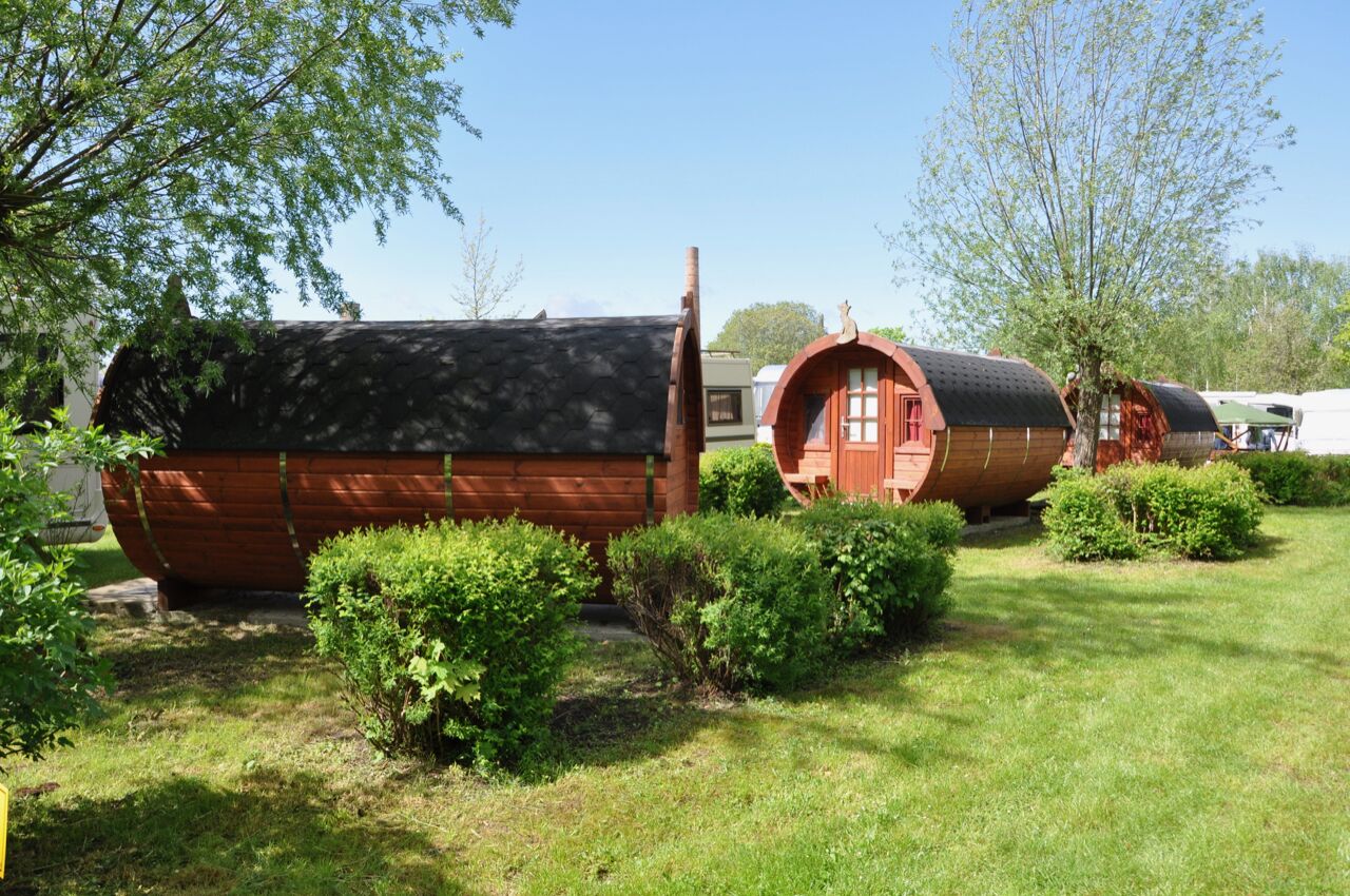 Stay overnight close to nature - the camping barrel