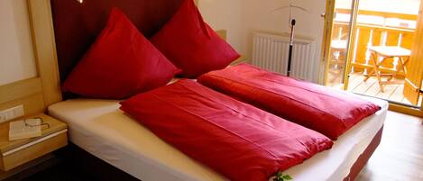 3 chambres, fer et planche à repasser, accès Internet, draps fournis