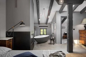 5 Schlafzimmer, Bügeleisen/Bügelbrett, kostenloses WLAN, Bettwäsche