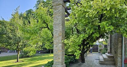Maison de vacances exclusive, meublée de façon moderne et climatisée.