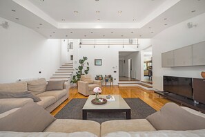 Smart TV, DVD player, books, music library