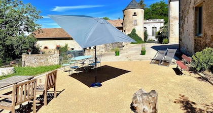 Appartement de Charme 2 km de Cluny