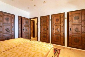 2 dormitorios, tabla de planchar con plancha, wifi gratis y ropa de cama