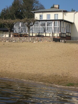 Exterior - Castle and lake view apartment (Rheinsberg)