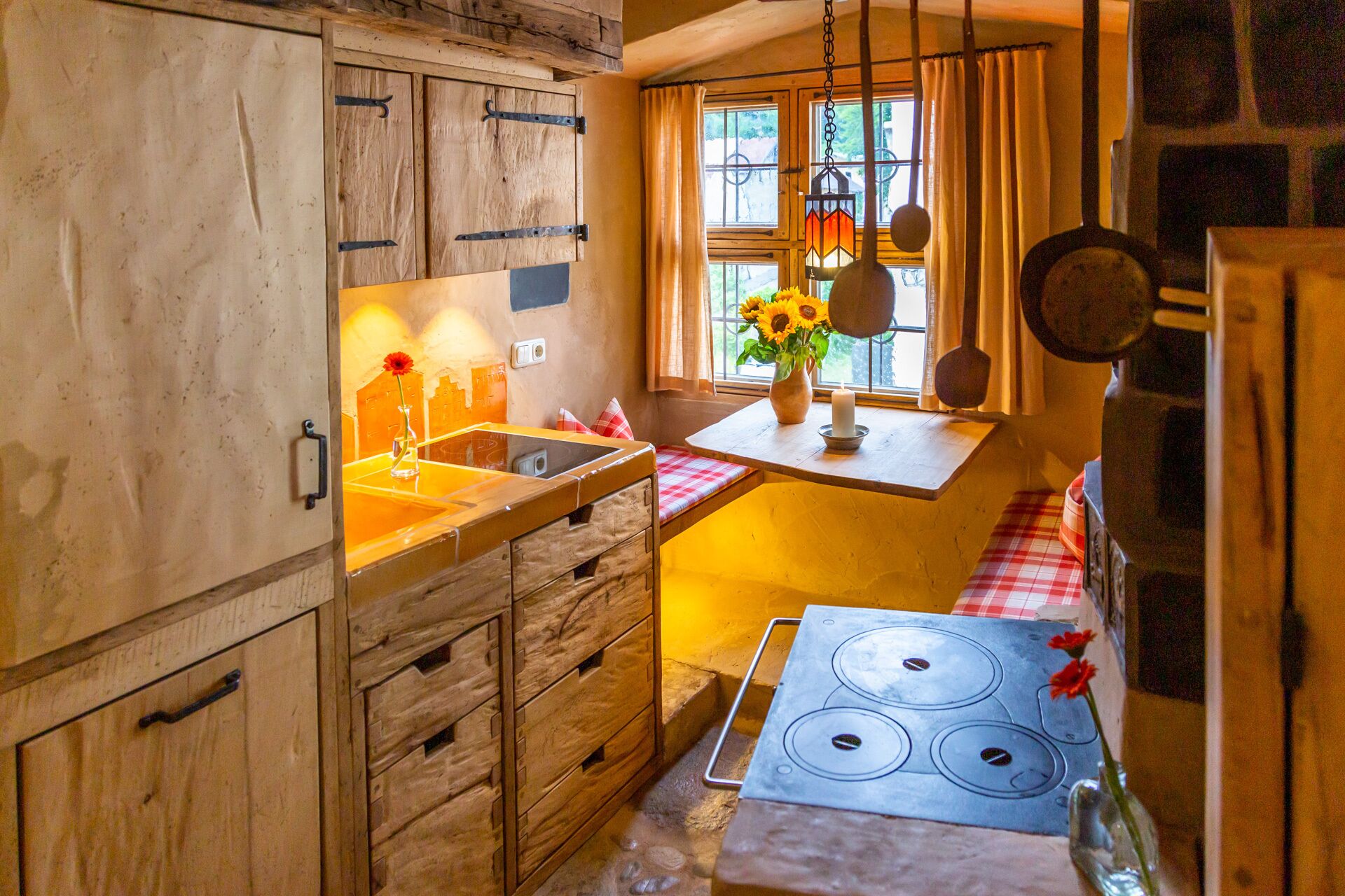 Kühlschrank, Herdplatte, Geschirrspüler