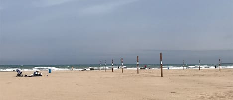Beach nearby, beach towels