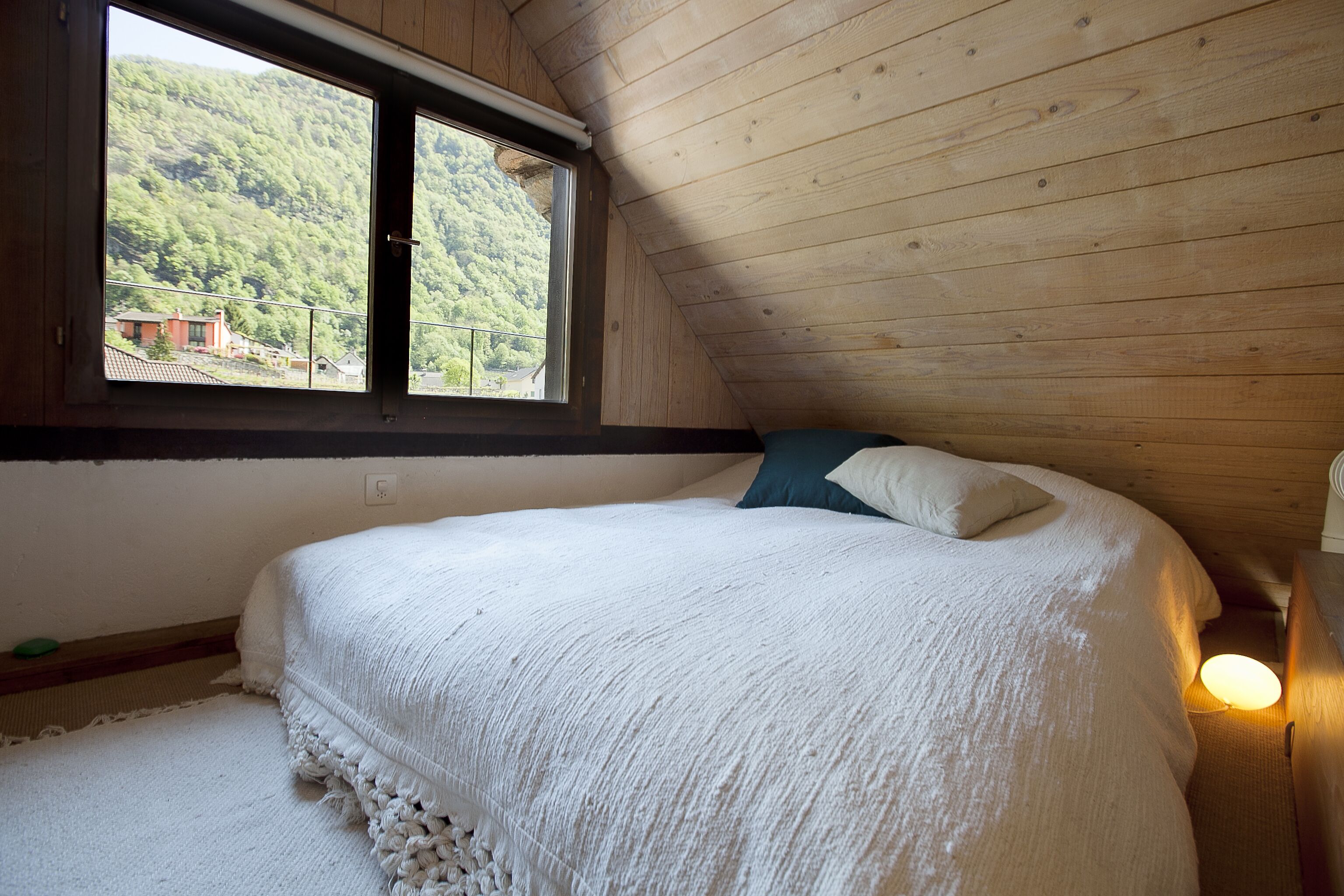 Dream like in the eagle's nest under the Ticino sky! - 'Indian Summer' offer! 