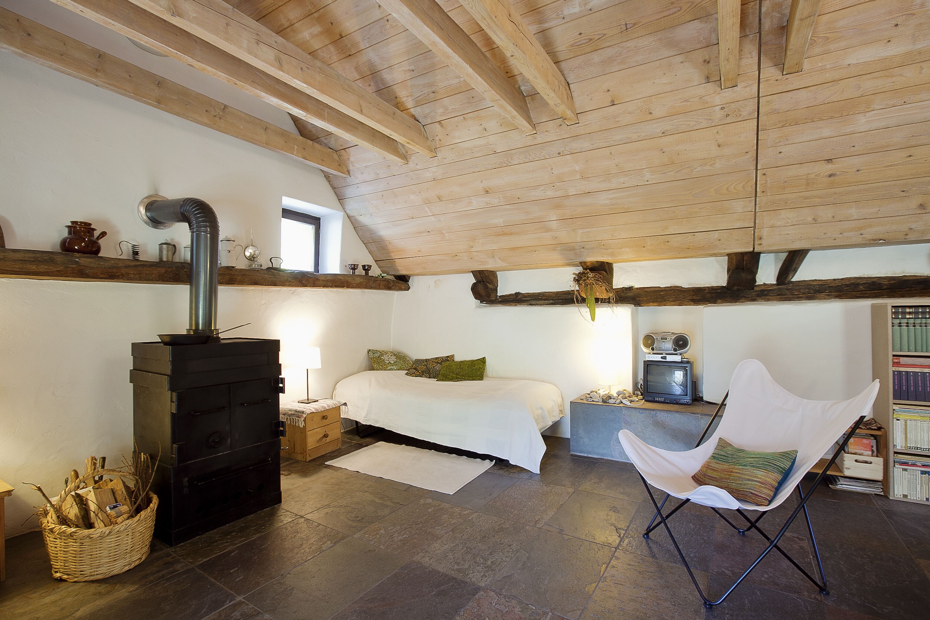 Dream like in the eagle's nest under the Ticino sky! - 'Indian Summer' offer! 