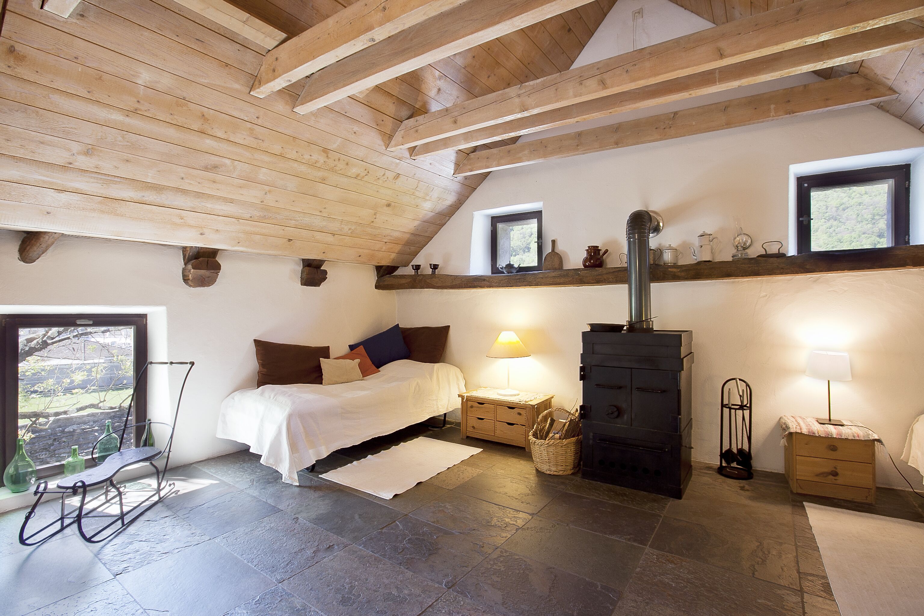 Dream like in the eagle's nest under the Ticino sky! - 'Indian Summer' offer! 