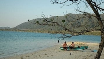 In Strandnähe, Liegestühle