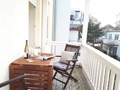 Close to the beach, comfortable apartment in a very good location!