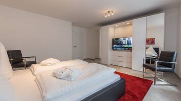 2 Schlafzimmer, Zimmersafe, Bügeleisen/Bügelbrett, WLAN