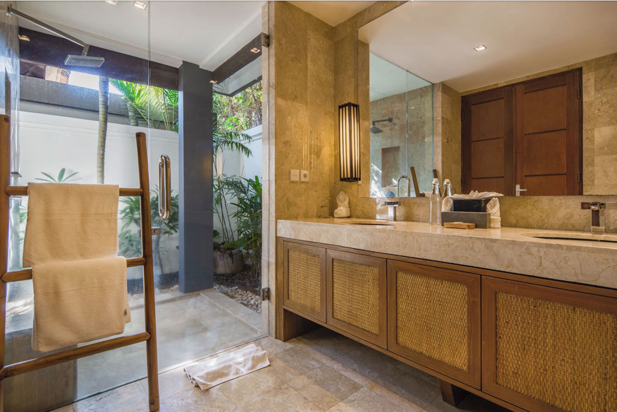 Private Villa With Your Own Pool - Best Location In Seminyak