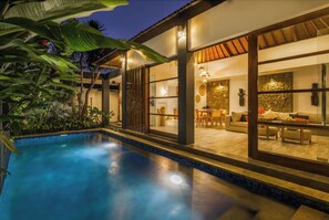 Outdoor pool - Private Villa With Your Own Pool - Best Location In Seminyak (Petitenget Seminyak)