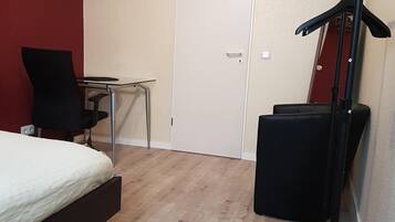 1 Schlafzimmer, Bügeleisen/Bügelbrett, WLAN, Bettwäsche