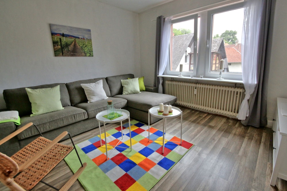 Chic apartment in Neustadt an der Weinstrasse - Palatinate