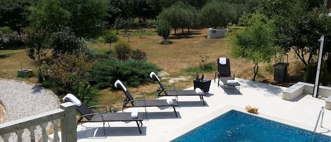 Utomhuspool