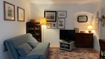 TV, DVD player, books
