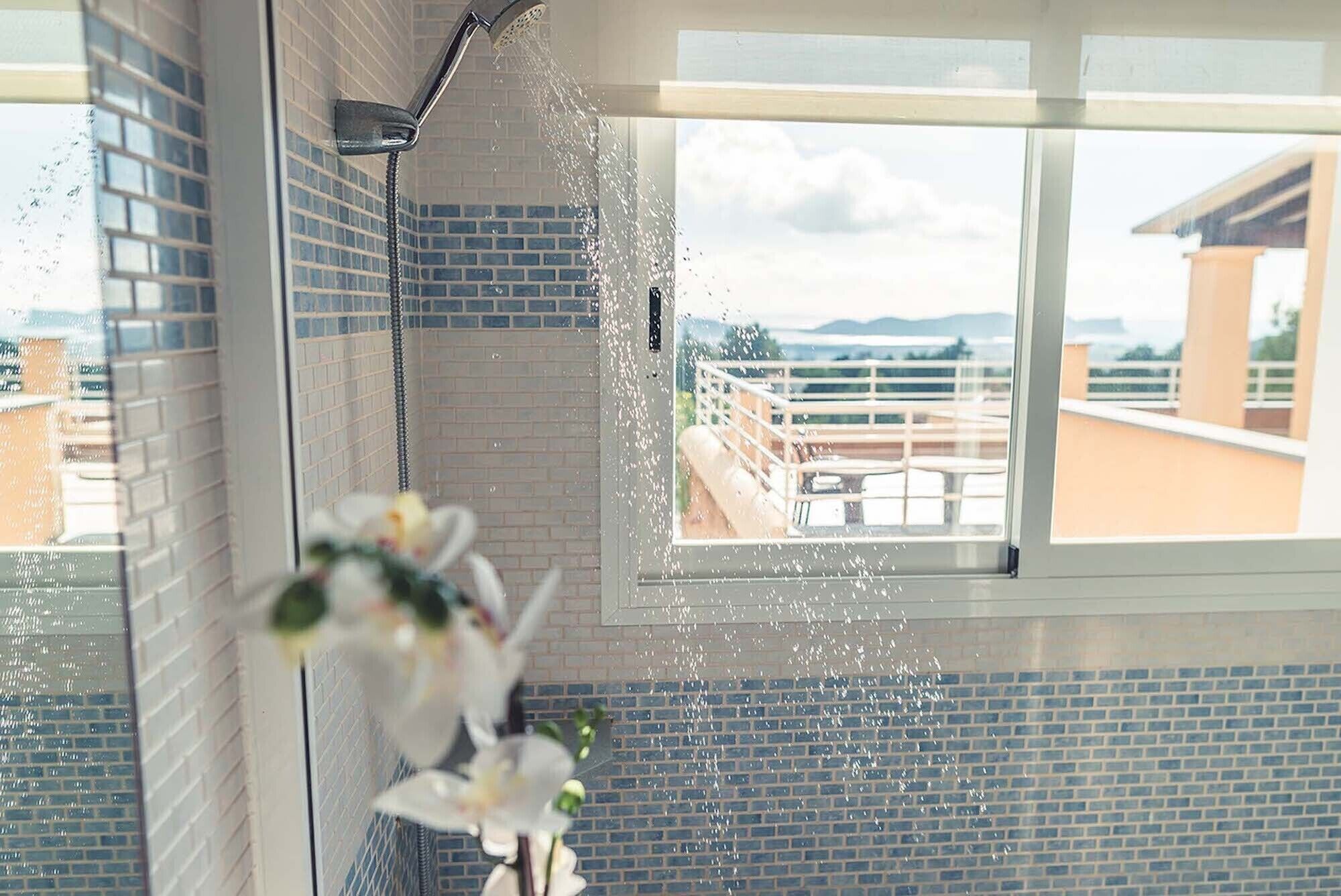 VILLA BUDDHA // 14-22 pers. // top location at Km4 // close to Bossa & Ibiza town