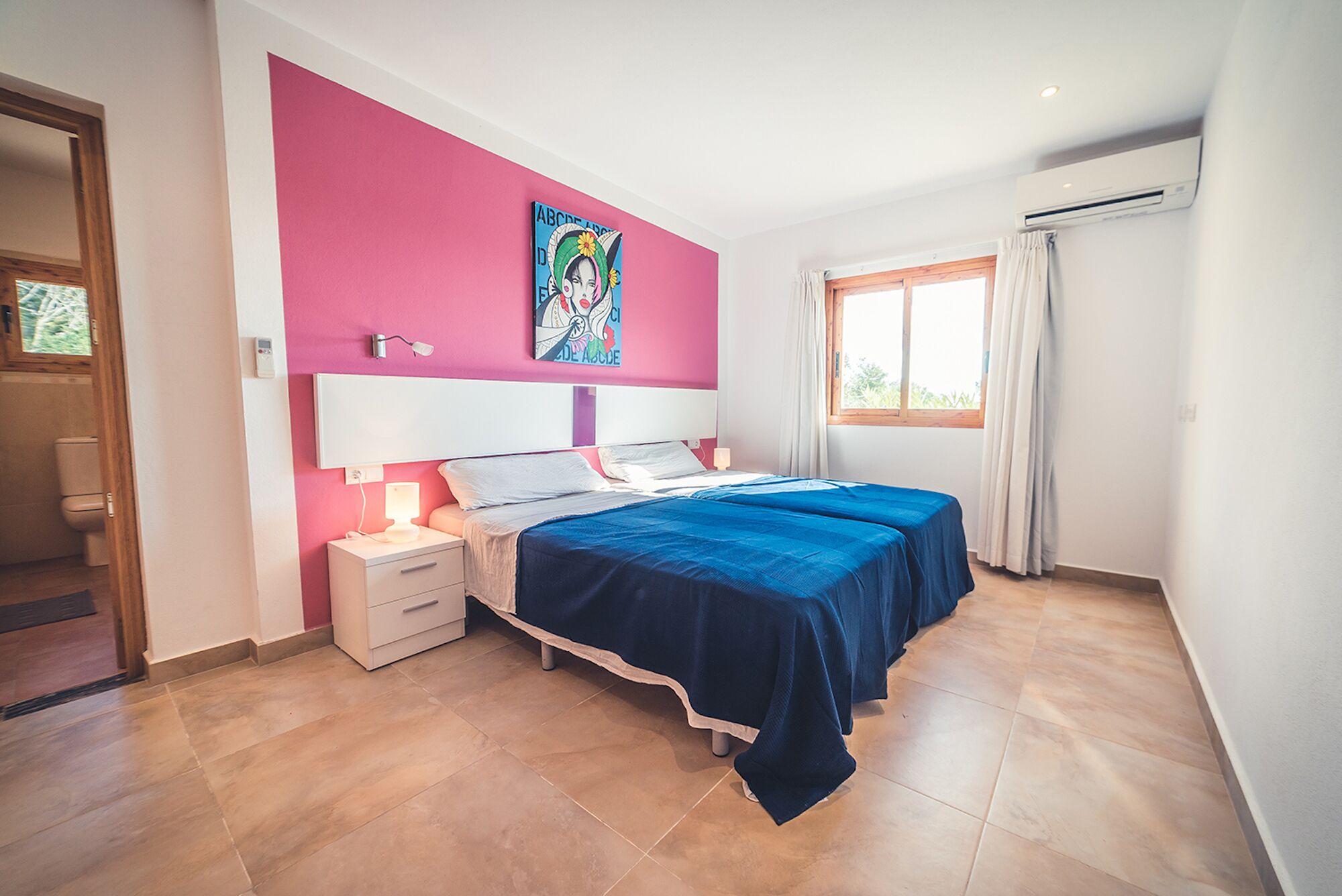 VILLA BUDDHA // 14-22 pers. // top location at Km4 // close to Bossa & Ibiza town