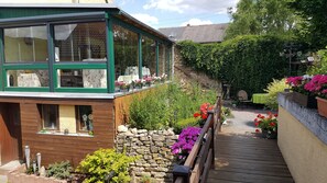 Terrace/patio - Cozy apartment for adults only for non-smokers, with beautiful outdoor facilities (Irrel)