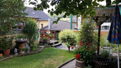 Cozy apartment for adults only for non-smokers, with beautiful outdoor facilities