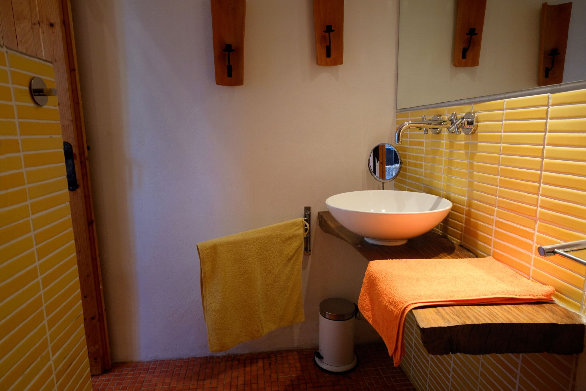 Casa Montale, 4/5 Cantina, typical country house, gr. Pool, secluded location, panoramic views