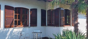 Spacious vacation home with garden, approx. 150 m to the lake, with bathing facilities