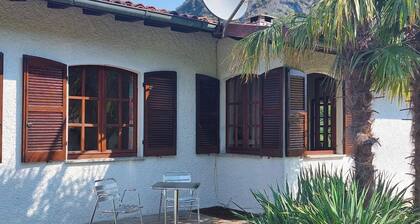 Spacious vacation home with garden, approx. 150 m to the lake, with bathing facilities
